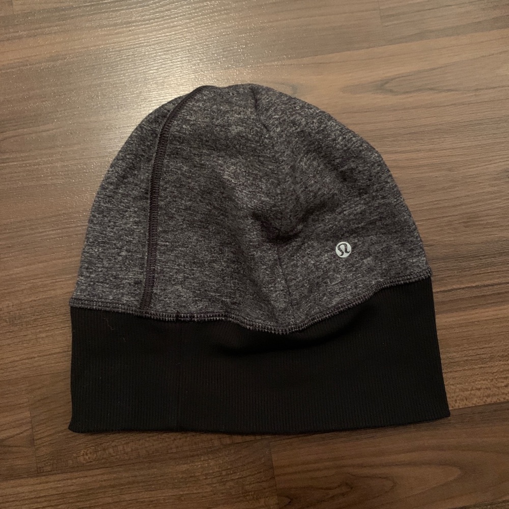 Lululemon Reversible Toque with Hair Hole